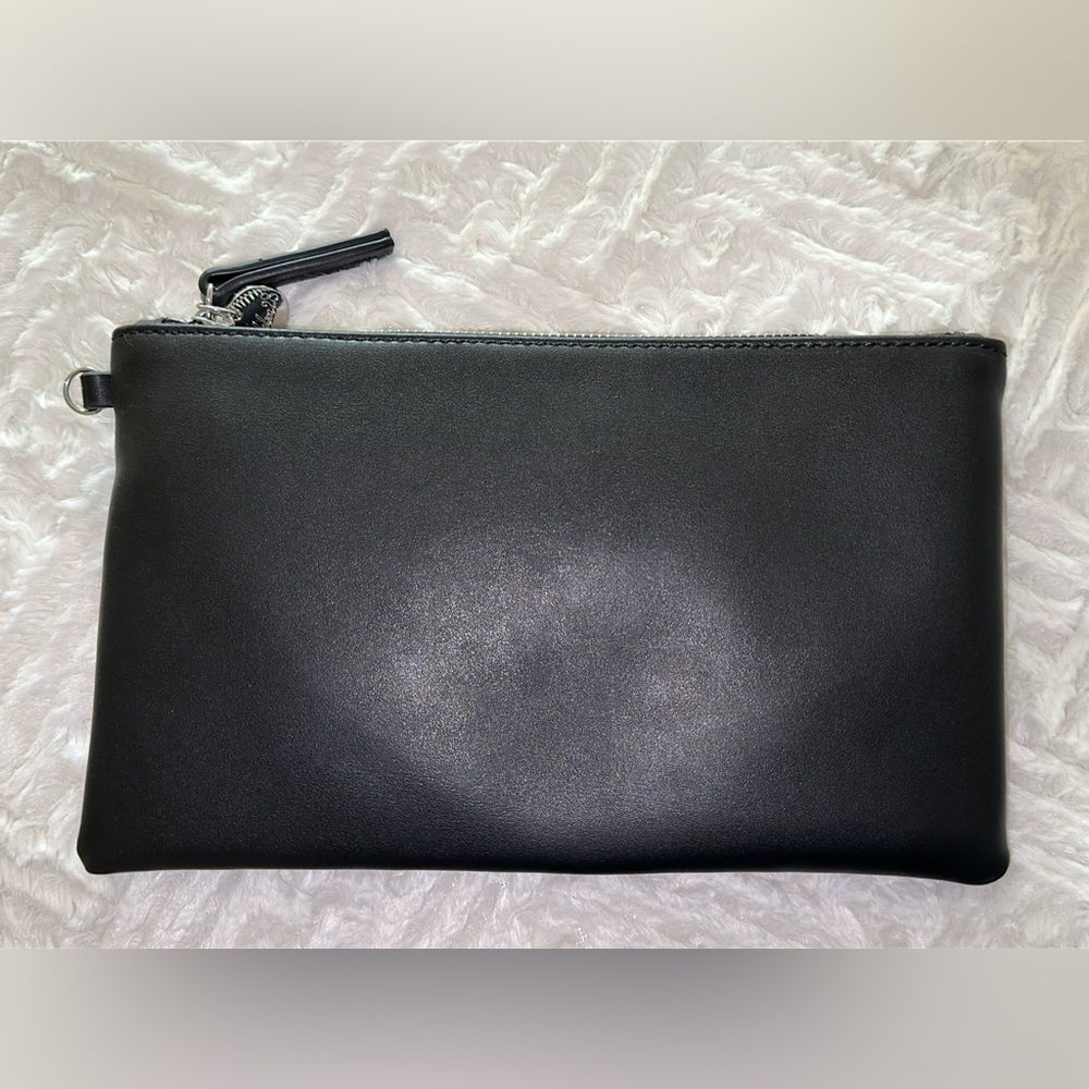 ⚡️PICK 3/$15 NEW Chelsea 28 Black Zipper Pouch Clutch Cosmetic Bag ✨